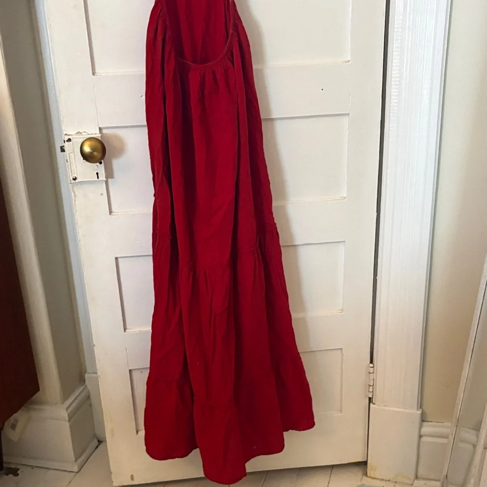 Elegant Red Women's Dress - Picture 2 of 5